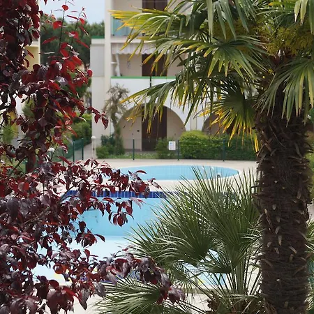 Lia Aparthotel